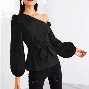 One shoulder top